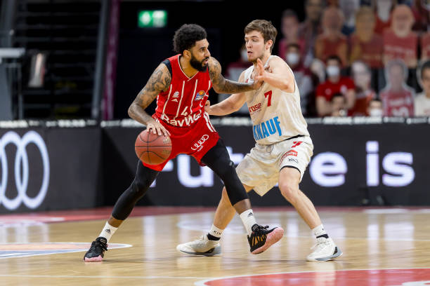 大舞台上 大舞台上