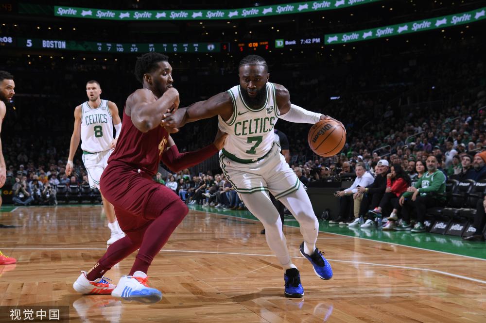 在一场焦点 在一场焦点