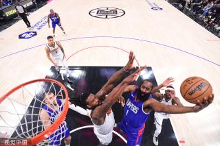 着一场足球 着一场足球